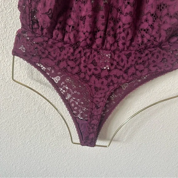 Victoria’s Secret Plunge Lace Teddy Bodysuit - Picture 5 of 6